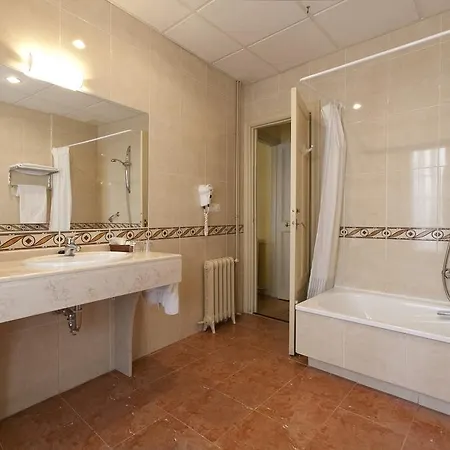 Norte Y Londres Otel