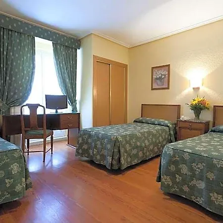 Norte Y Londres Otel Burgo